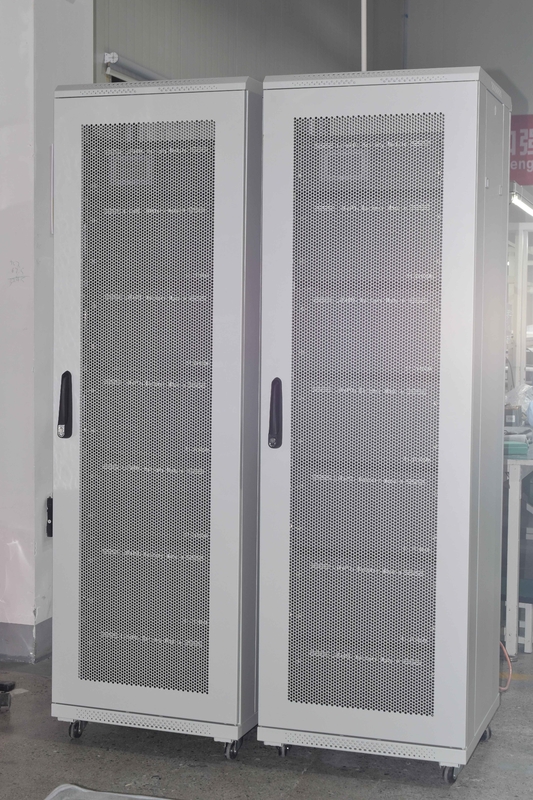 Potenza della batteria 20-100KWh Armadio di alimentazione con tensione massima di carica