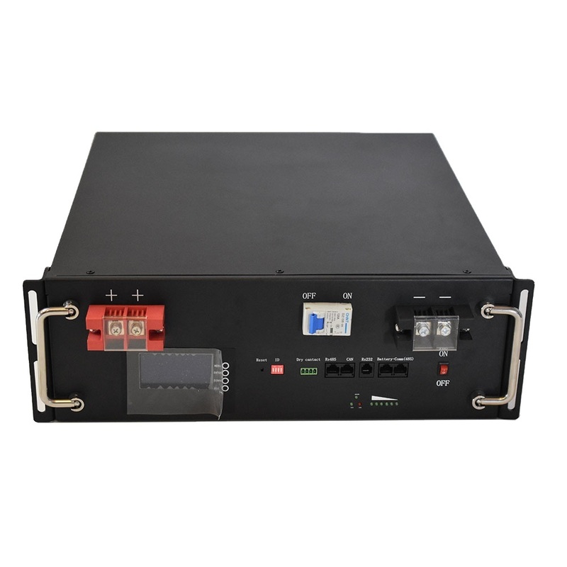 Batteria LiFePO4 con potenza in uscita da 5~10 kWh, protezione IP54 e tensione nominale di 48V per sistemi solari