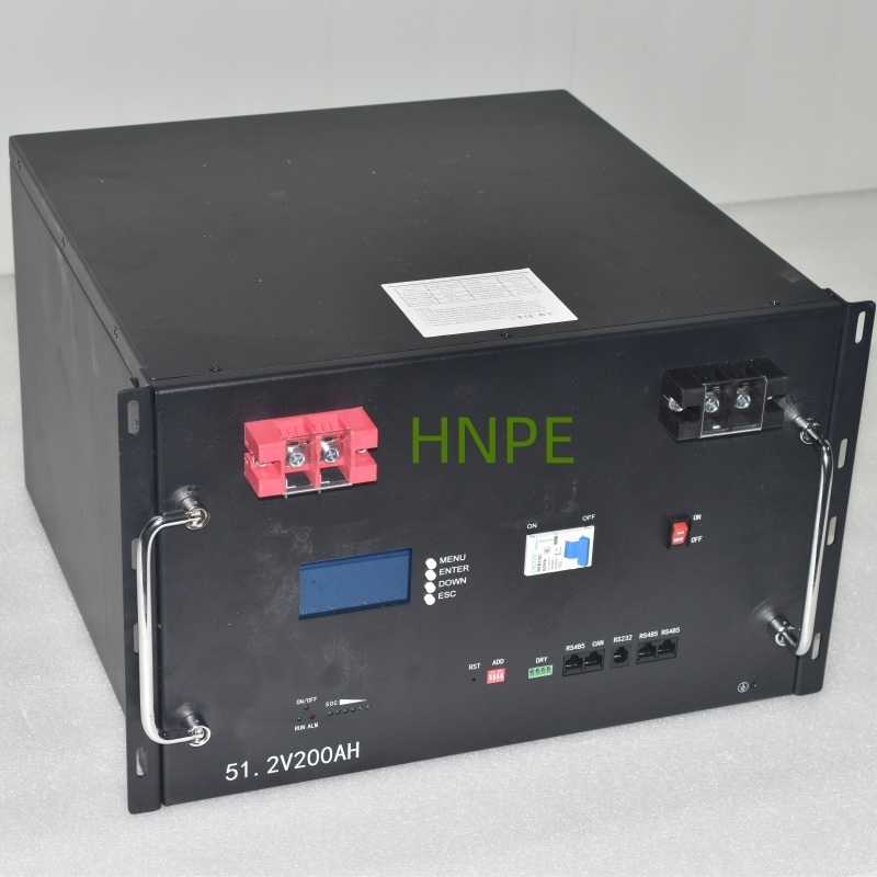 HNPE 48V 100Ah 200Ah Batteria al litio LiFePO4 per montaggio a rack per accumulo di energia solare per uso domestico Off Grid Hybrid Grid